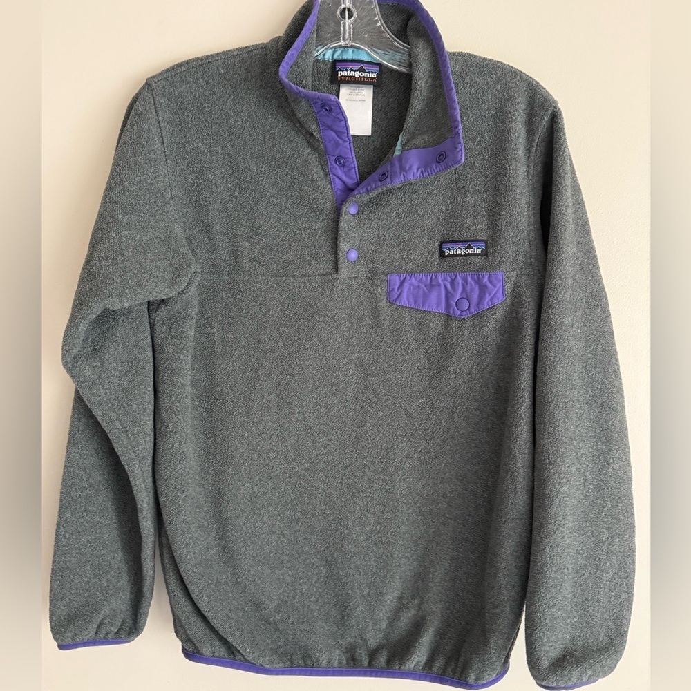 EUC Patagonia Synchilla Fleece Pullover Women’s XS  Gray Purple Snap-T Ravens